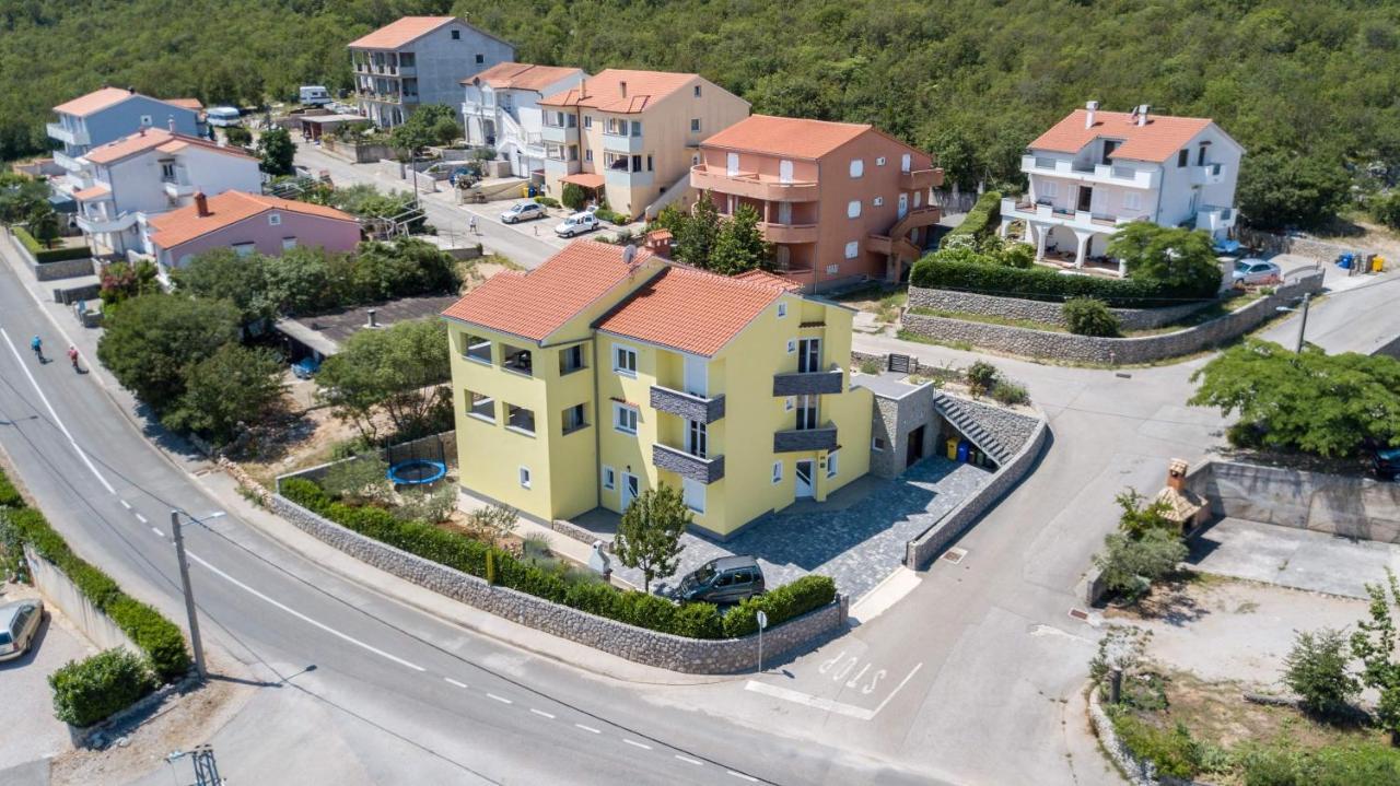 Apartments Jana Salatic Exterior photo