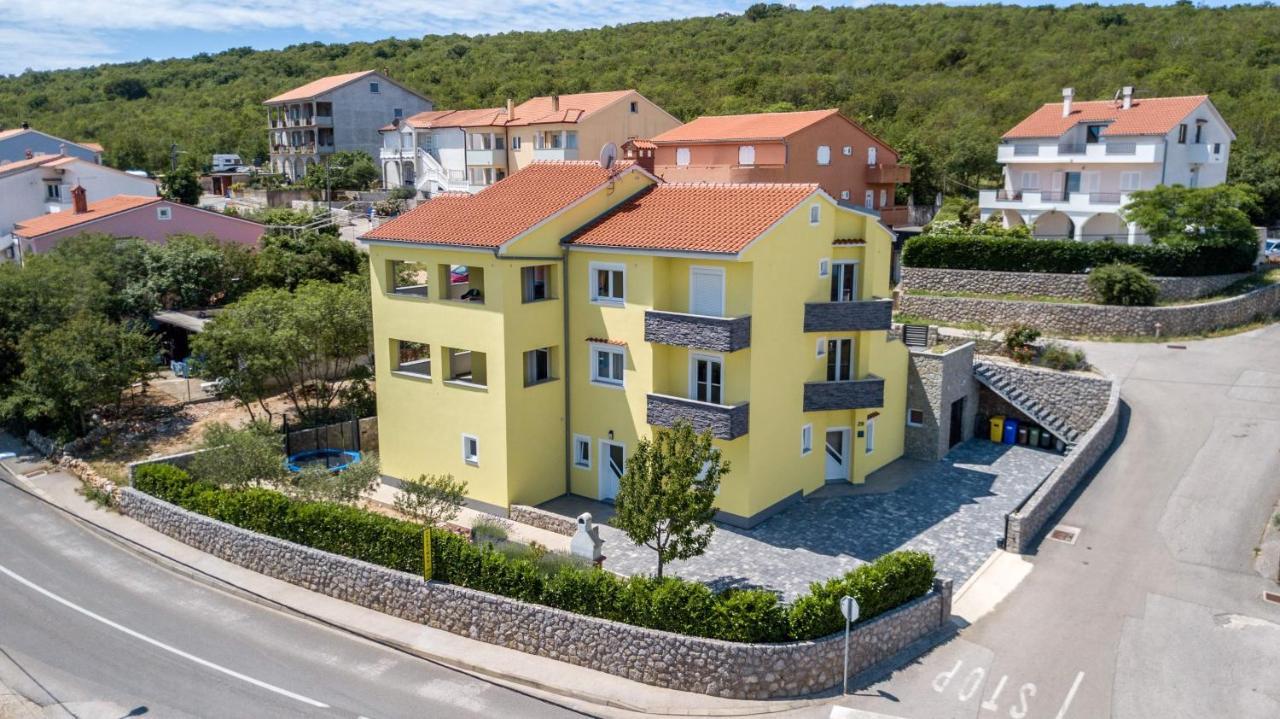 Apartments Jana Salatic Exterior photo