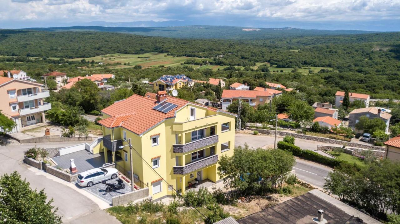 Apartments Jana Salatic Exterior photo