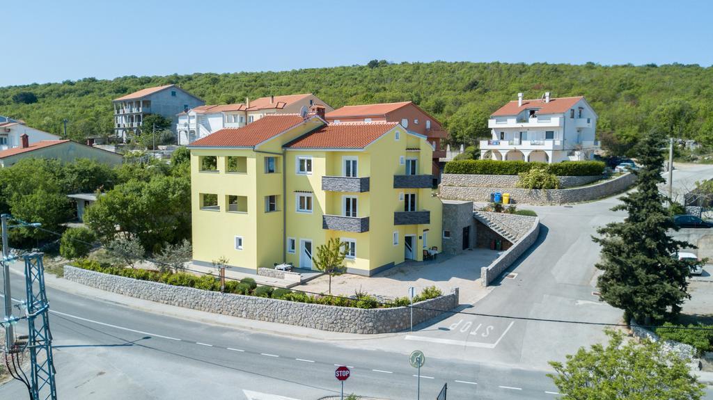 Apartments Jana Salatic Exterior photo